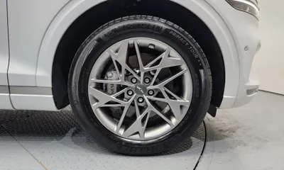Genesis GV70 2024, 12743 км, за 36025.94 USD