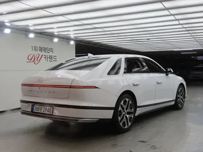 Hyundai Grandeur 2023, 38426 км, за 20000.01 USD