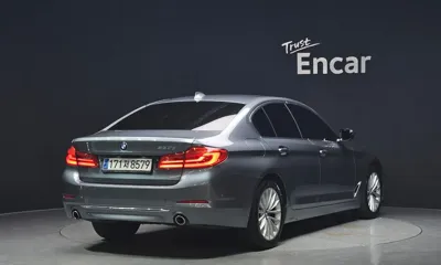 BMW 5-Series 2019, 84968 км, за 15146.58 USD
