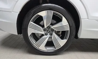 Audi e-tron 2022, 110442 км, за 28928.03 USD