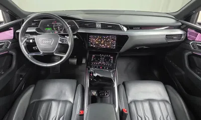 Audi e-tron 2022, 110442 км, за 28928.03 USD - фото 7