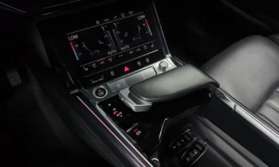 Audi e-tron 2022, 110442 км, за 28928.03 USD - фото 9