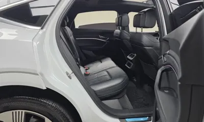 Audi e-tron 2022, 110442 км, за 28928.03 USD - фото 12