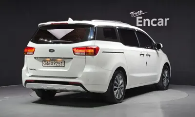 Kia Canival 2017, 192262 км, за 4879.01 USD