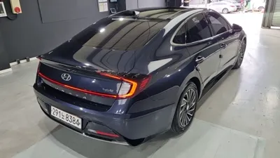 Hyundai Sonata 2020, 152335 км, за 11567.96 USD