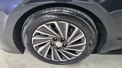 Hyundai Sonata 2020, 152335 км, за 11567.96 USD