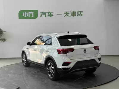 Volkswagen T-Roc 2022, 27000 км, за 17854.66 USD