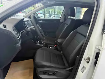 Volkswagen T-Roc 2022, 27000 км, за 17854.66 USD - фото 9
