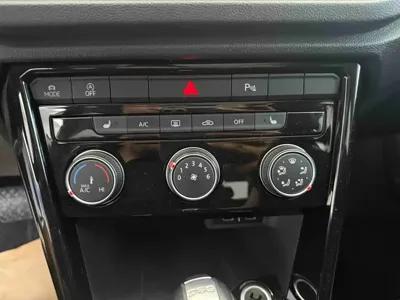 Volkswagen T-Roc 2022, 27000 км, за 17854.66 USD - фото 13