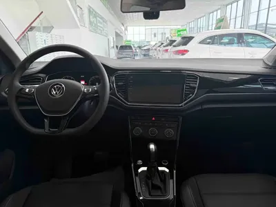 Volkswagen T-Roc 2022, 27000 км, за 17854.66 USD - фото 18