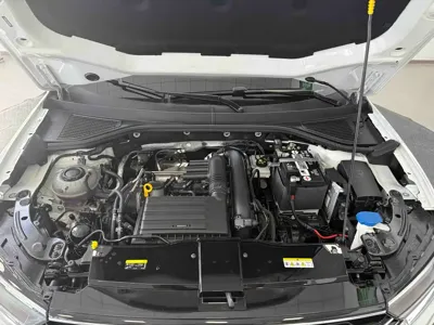 Volkswagen T-Roc 2022, 27000 км, за 17854.66 USD - фото 22