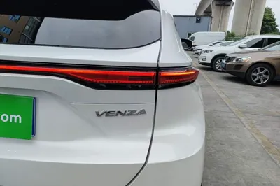 Toyota Venza 2023, 20900 км, за 22637 USD - фото 9