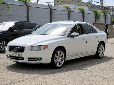 Volvo S80 2011, 139726 км, за 3516.31 USD