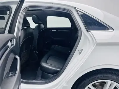 Audi A3 2020, 67000 км, за 10019.27 USD - фото 8