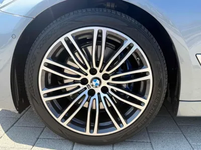 BMW 5-Series 2019, 29000 км, за 24004.7 USD