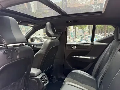Volvo XC40 NEV 2022, 40000 км, за 12690.09 USD - фото 7
