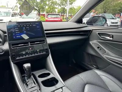 Toyota Avalon 2024, 27000 км, за 18340.82 USD - фото 23
