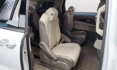 Kia Canival 2021, 93125 км, за 17012.6 USD - фото 12
