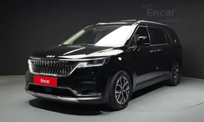 Kia Canival · 2023 год