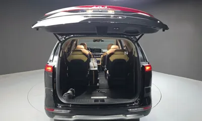 Kia Canival 2023, 49255 км, за 19364.58 USD - фото 20