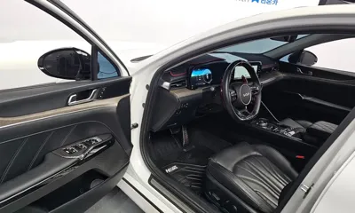 Kia K5 2022, 40617 км, за 16082.45 USD - фото 11