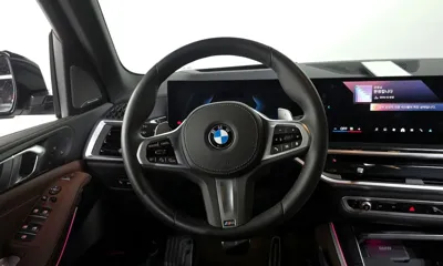 BMW X5 2025, 11074 км, за 67691.58 USD - фото 13