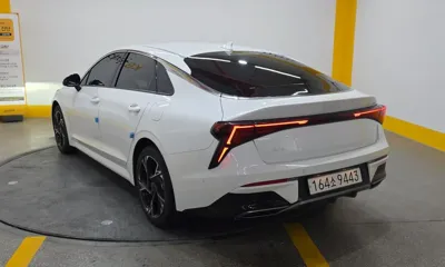 Kia K5 2025, 7441 км, за 24784.86 USD
