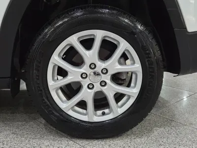 Jeep Cherokee 2016, 43651 км, за 6236.05 USD - фото 20