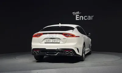 Kia Stinger 2019, 98750 км, за 10439.38 USD