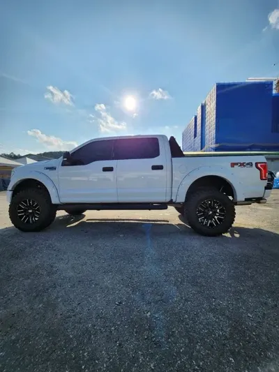 Ford F150 2015, 112300 км, за 29558.58 USD