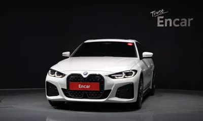BMW i4 2023, 46912 км, за 30983.33 USD