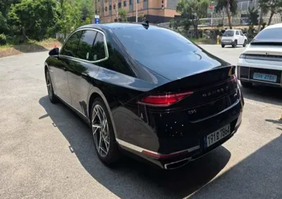 Genesis G90 2023, 62589 км, за 7719.57 USD - фото 9
