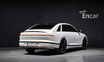 Hyundai Grandeur 2023, 40386 км, за 18178.23 USD