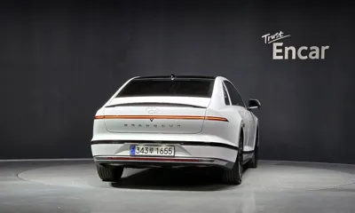 Hyundai Grandeur 2023, 40386 км, за 18178.23 USD