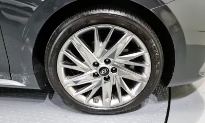 Hyundai Grandeur 2020, 75925 км, за 15239.09 USD