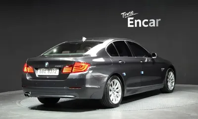 BMW 5-Series 2012, 94078 км, за 5525.58 USD