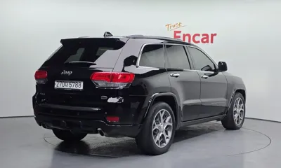 Jeep Cherokee 2020, 110635 км, за 13846.45 USD