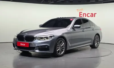 BMW 5-Series · 2018 год