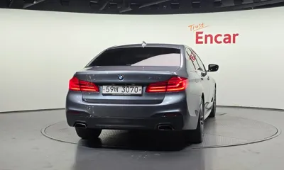 BMW 5-Series 2018, 166286 км, за 12880.57 USD