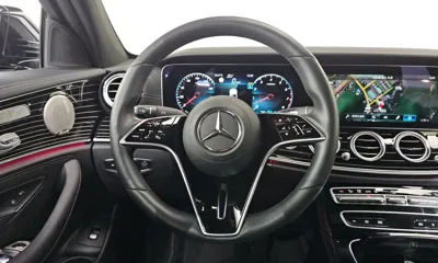 Mercedes-Benz E-Class 2023, 14790 км, за 37116.61 USD - фото 11