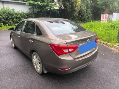 Buick Excelle 2017, 80000 км, за 3501.99 USD - фото 6