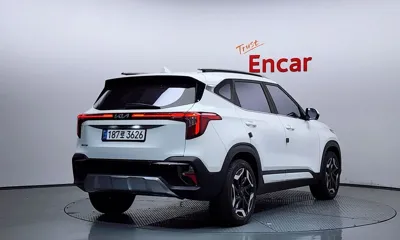 Kia Seltos 2023, 33731 км, за 16588.62 USD