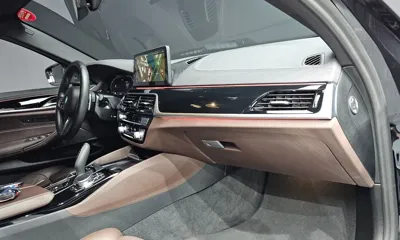 BMW 5-Series 2023, 43895 км, за 29641.71 USD - фото 31