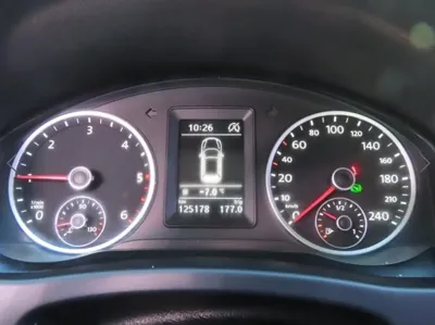 Volkswagen Tiguan 2015, 125177 км, за 4923.2 USD - фото 9