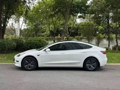 Tesla Model 3 2020, 70000 км, за 16332.82 USD