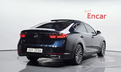 Kia K7 2017, 105691 км, за 9382.23 USD
