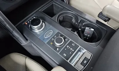 Land Rover Discovery 2020, 35967 км, за 30149.75 USD - фото 9