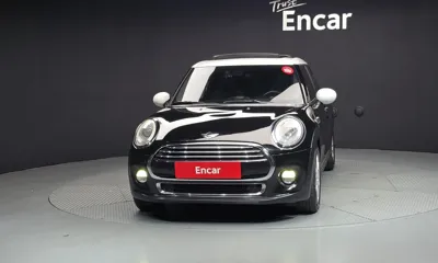 MINI Cooper 2016, 179354 км, за 3085.2 USD