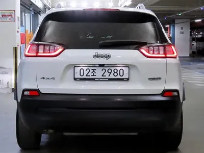 Jeep Cherokee 2019, 69546 км, за 7942.76 USD