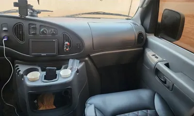Ford E-Series 2003, 354056 км, за 8919.72 USD - фото 12